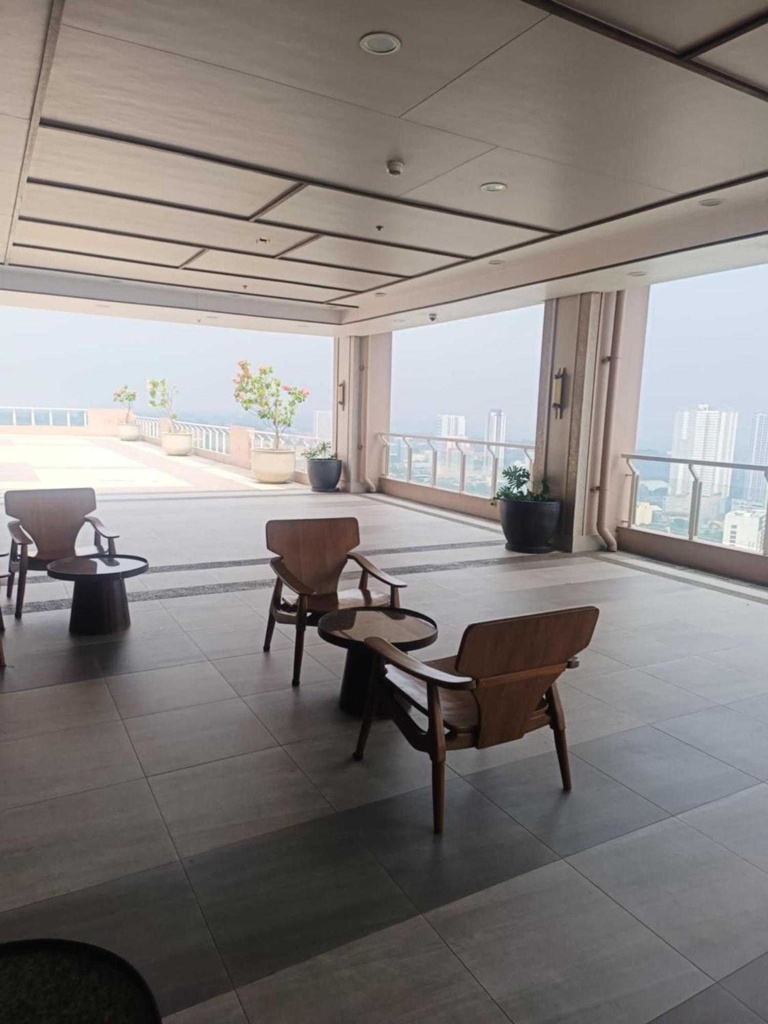 Aparthotel Infina Towers Quezon City Zewnętrze zdjęcie